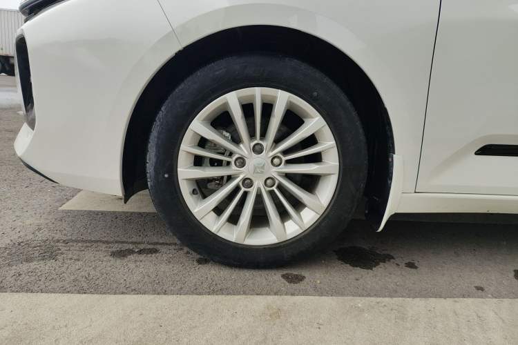 Used Baojun RC-5 2020 1.5T CVT Smart Luxury Edition Left Front Wheel Hub
