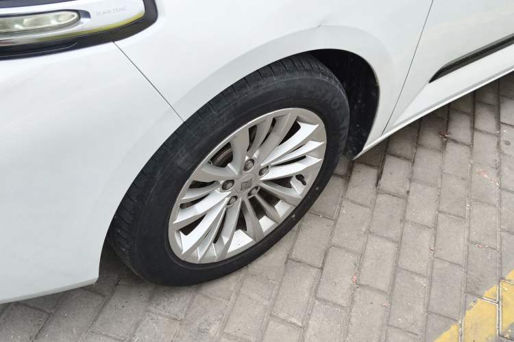 Used Baojun RC-5 2020 1.5T CVT Smart Luxury Edition Left Front Wheel Hub