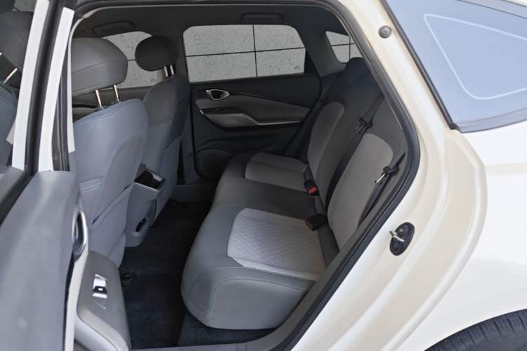 Used Baojun RC-5 2020 1.5L Manual Zhiyao Elite Edition Left Rear Seat