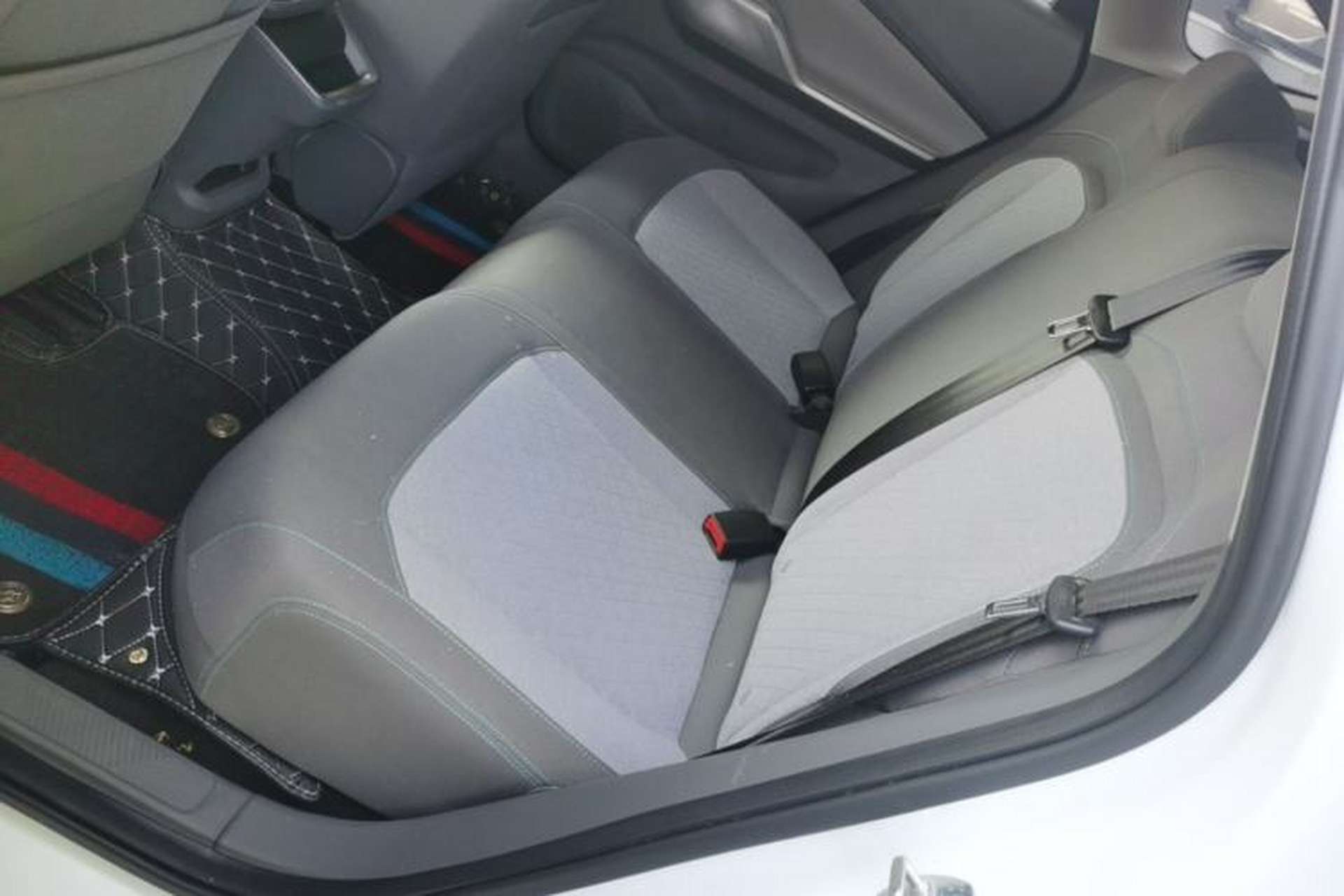 Used Baojun RC-5 2020 1.5L CVT Smart Elite Edition Left Rear Seat