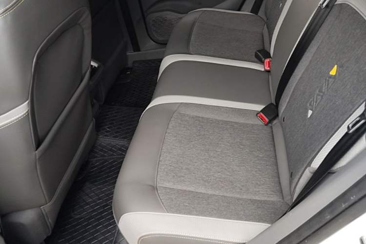 Used Baojun RC-5 2020 1.5T CVT Smart Luxury Edition Left Rear Seat