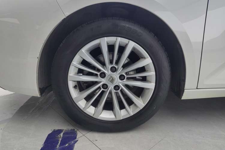 Used Baojun RC-5 2020 1.5T CVT Smart Luxury Edition Left Rear Wheel Hub