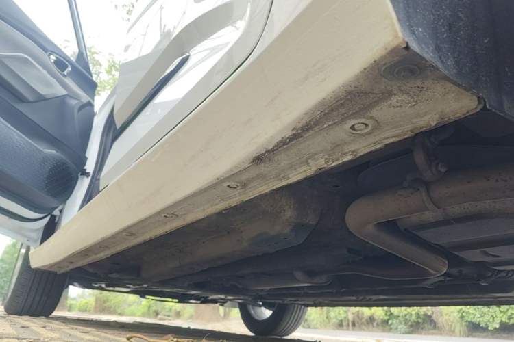 Used Baojun RC-5 2020 1.5T CVT Smart Shine Prestige Edition Left Side Sill