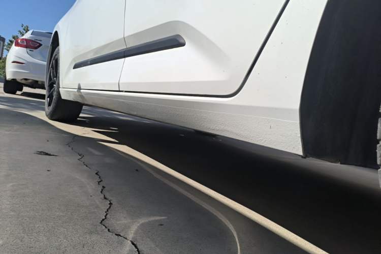 Used Baojun RC-5 2020 1.5L Manual Zhiyao Elite Edition Left Side Sill