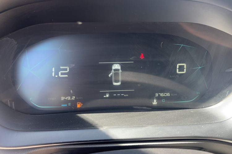 Used Baojun RC-5 2020 1.5L Manual Zhiyao Elite Edition Odometer Close Up