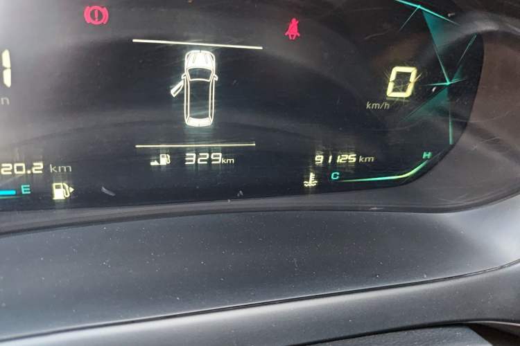 Used Baojun RC-5 2020 RC-5W 1.5L Manual Zhizhao Elite Edition Odometer Close Up