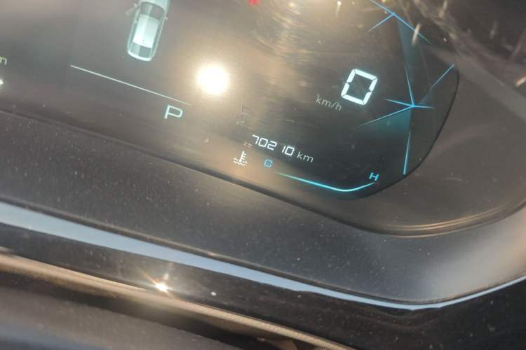 Used Baojun RC-5 2020 1.5T CVT Smart Luxury Edition Odometer Close Up