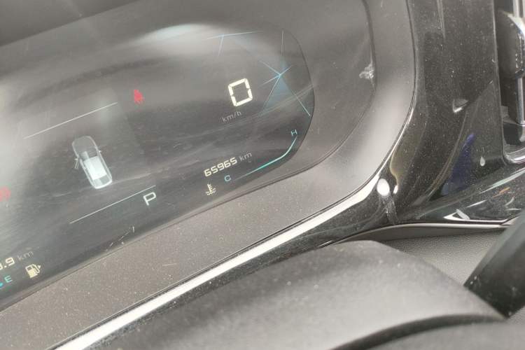 Used Baojun RC-5 2020 1.5T CVT Smart Luxury Edition Odometer Close Up