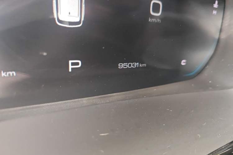 Used Baojun RC-5 2020 RC-5W 1.5T CVT Smart Shine Prestige Model Odometer Close Up