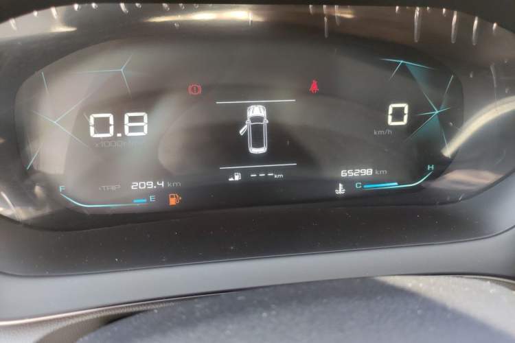 Used Baojun RC-5 2020 1.5L Manual Zhiyao Elite Edition Odometer Close Up