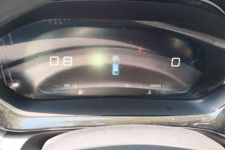 Used Baojun RC-5 2020 1.5T CVT Smart Luxury Edition Odometer Close Up