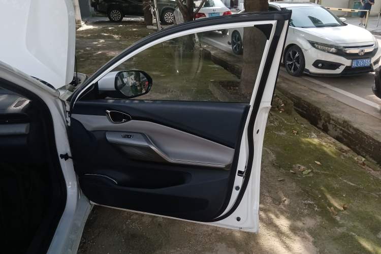 Used Baojun RC-5 2020 1.5T CVT Smart Shine Prestige Edition Right Front Door Interior