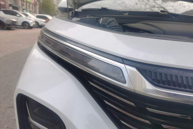Used Baojun RC-5 2020 1.5T CVT Smart Shine Prestige Edition Right Front Headlight