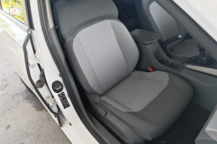 Used Baojun RC-5 2020 1.5L Manual Zhiyao Elite Edition Right Front Seat