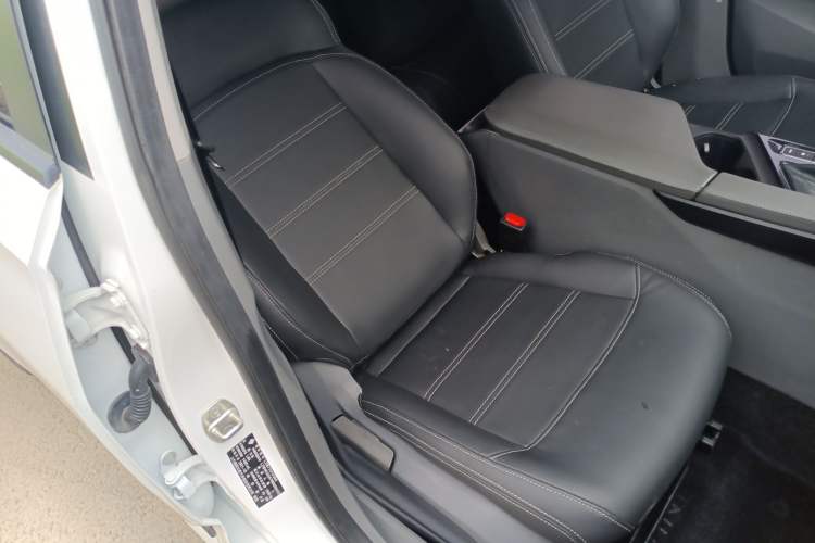 Used Baojun RC-5 2020 1.5L CVT Smart Elite Edition Right Front Seat