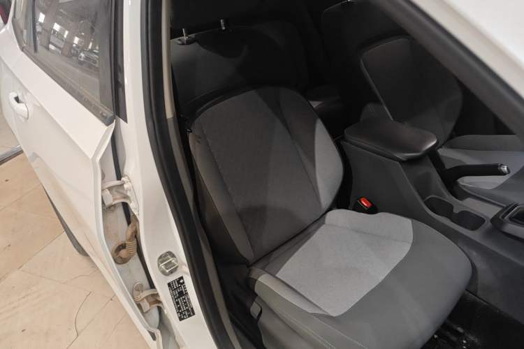 Used Baojun RC-5 2020 1.5L Manual Zhiyao Elite Edition Right Front Seat