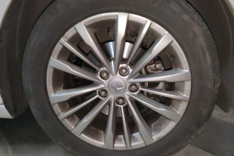 Used Baojun RC-5 2020 1.5T CVT Smart Shine Prestige Edition Right Front Wheel Hub