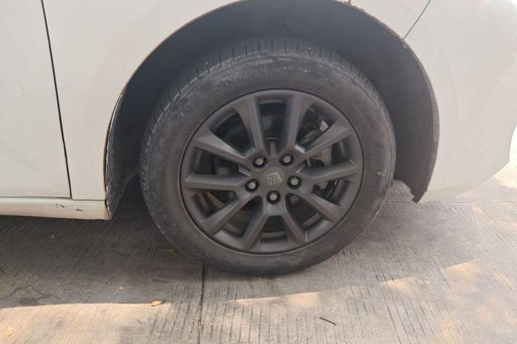 Used Baojun RC-5 2020 1.5L Manual Zhiyao Elite Edition Right Front Wheel Hub