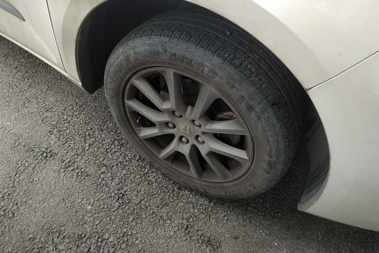 Used Baojun RC-5 2020 1.5L Manual Zhiyao Elite Edition Right Front Wheel Hub