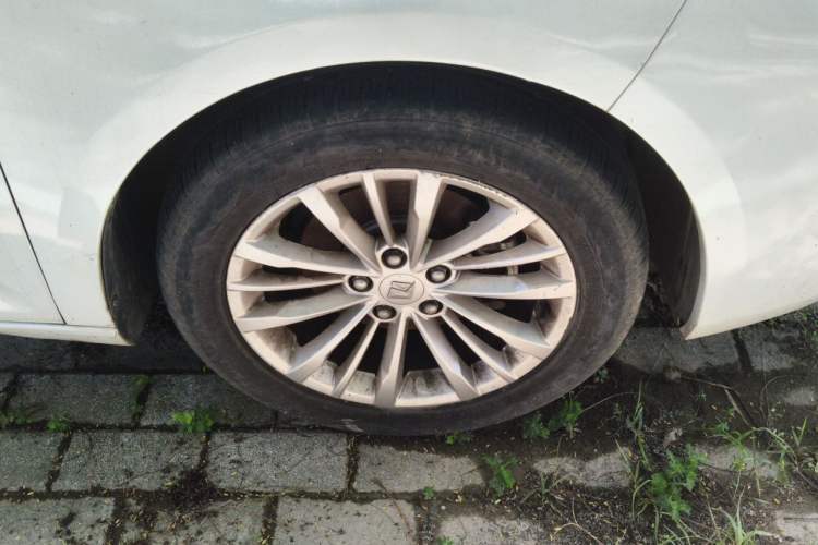 Used Baojun RC-5 2020 1.5T CVT Smart Luxury Edition Right Front Wheel Hub