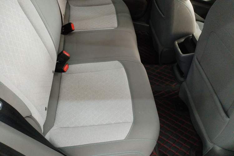 Used Baojun RC-5 2020 RC-5W 1.5L Manual Zhizhao Elite Edition Right Rear Seat