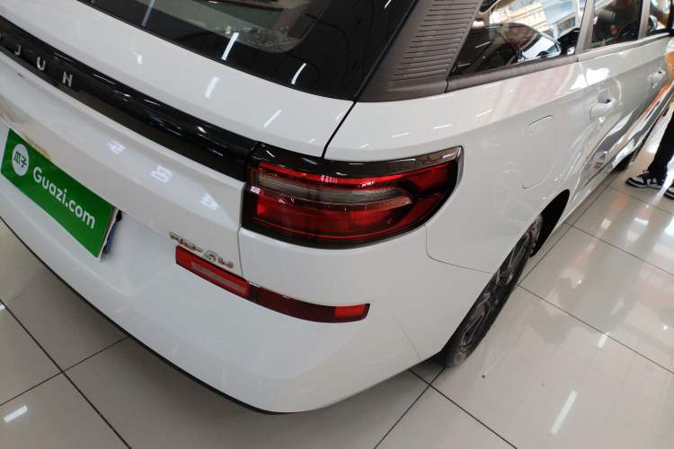 Used Baojun RC-5 2020 RC-5W 1.5L Manual Zhizhao Elite Edition Right Rear Taillight