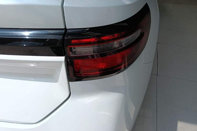 Used Baojun RC-5 2020 1.5L CVT Smart Elite Edition Right Rear Taillight