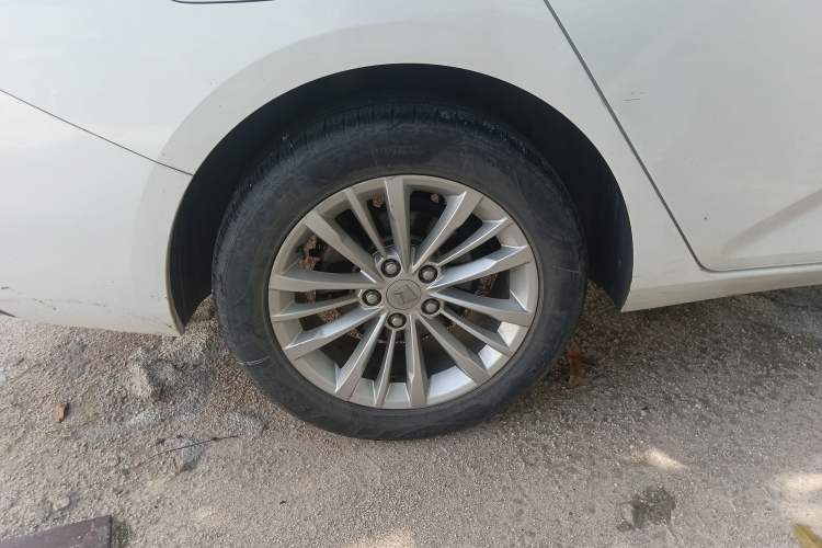Used Baojun RC-5 2020 1.5T CVT Smart Shine Prestige Edition Right Rear Wheel Hub