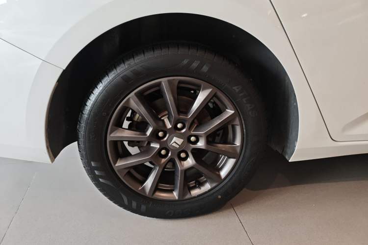 Used Baojun RC-5 2020 1.5L CVT Smart Elite Edition Right Rear Wheel Hub