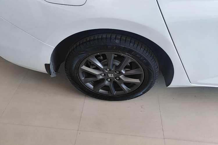 Used Baojun RC-5 2020 1.5L Manual Zhiyao Elite Edition Right Rear Wheel Hub