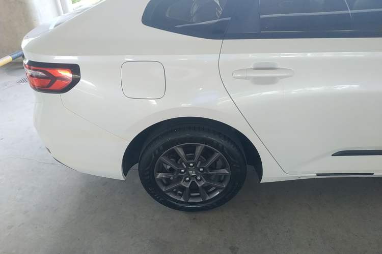 Used Baojun RC-5 2020 1.5L Manual Zhiyao Elite Edition Right Rear Wheel Hub