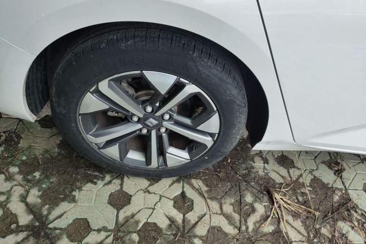 Used Baojun RC-5 2020 1.5T CVT Smart Shine Flagship Edition Right Rear Wheel Hub