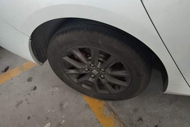 Used Baojun RC-5 2020 1.5L CVT Smart Elite Edition Right Rear Wheel Hub