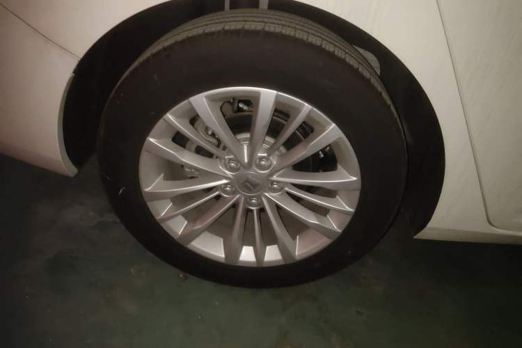 Used Baojun RC-5 2020 1.5T CVT Smart Shine Prestige Edition Right Rear Wheel Hub