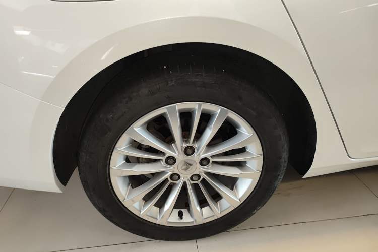 Used Baojun RC-5 2020 1.5T CVT Smart Shine Flagship Edition Right Rear Wheel Hub
