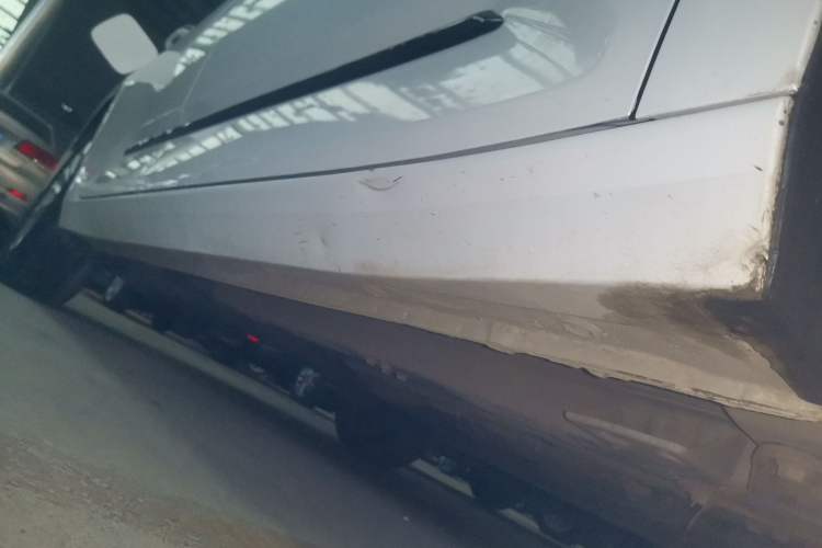 Used Baojun RC-5 2020 1.5T CVT Smart Shine Prestige Edition Right Side Sill