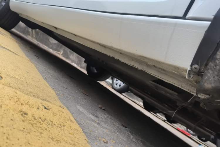 Used Baojun RC-5 2020 1.5L CVT Smart Elite Edition Right Side Sill