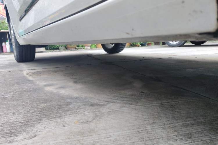 Used Baojun RC-5 2020 RC-5W 1.5T CVT Smart Luxury Edition Right Side Sill
