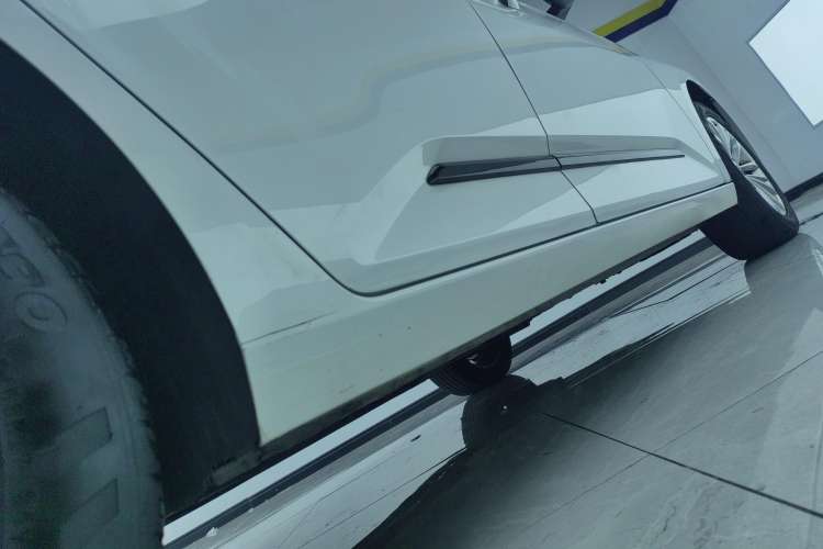 Used Baojun RC-5 2020 1.5T CVT Smart Luxury Edition Right Side Sill