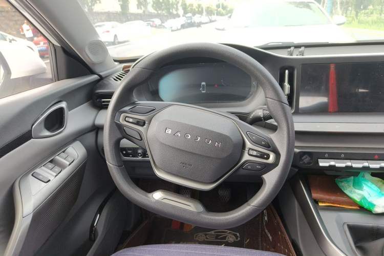 Used Baojun RC-5 2020 RC-5W 1.5L Manual Zhizhao Elite Edition Steering Wheel