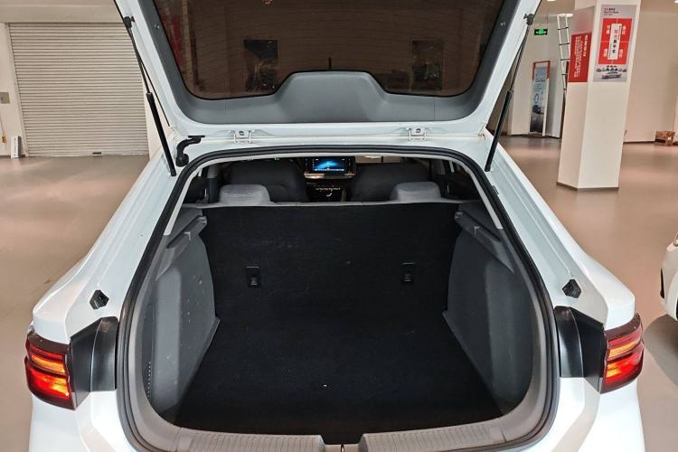 Used Baojun RC-5 2020 1.5L CVT Smart Elite Edition Trunk