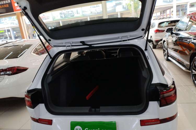 Used Baojun RC-5 2020 RC-5W 1.5L Manual Zhizhao Elite Edition Trunk