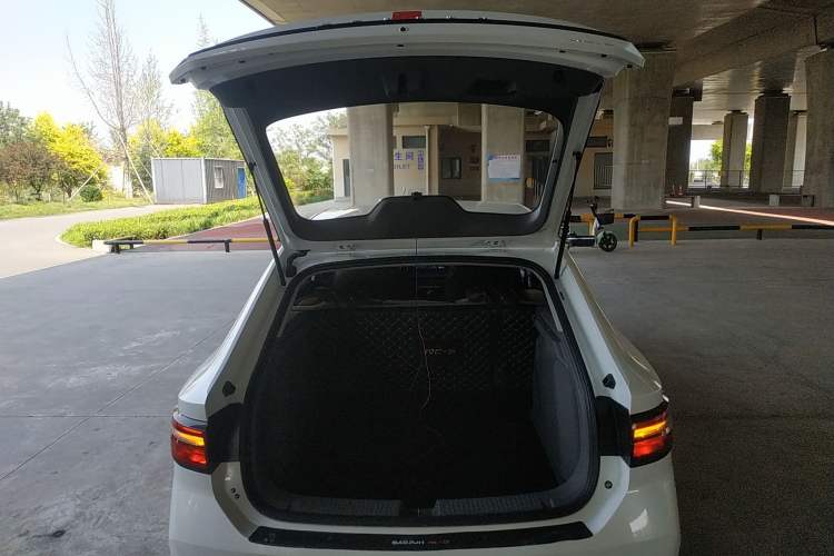 Used Baojun RC-5 2020 1.5L Manual Zhiyao Elite Edition Trunk