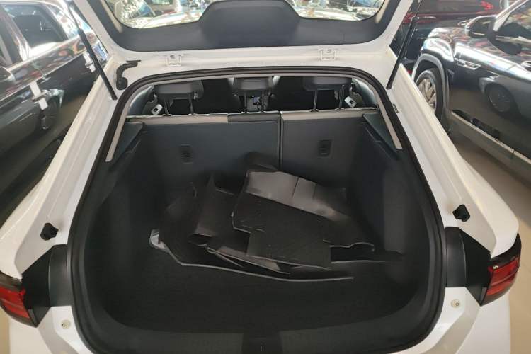 Used Baojun RC-5 2020 1.5T CVT Smart Shine Flagship Edition Trunk