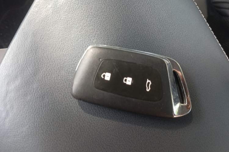 Used Baojun RC-5 2020 1.5T CVT Smart Shine Prestige Edition Vehicle Key