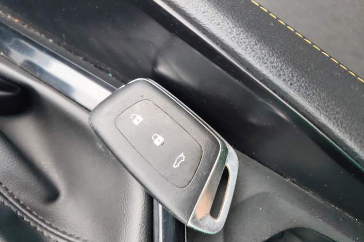 Used Baojun RC-5 2020 RC-5W 1.5T CVT Smart Luxury Edition Vehicle Key