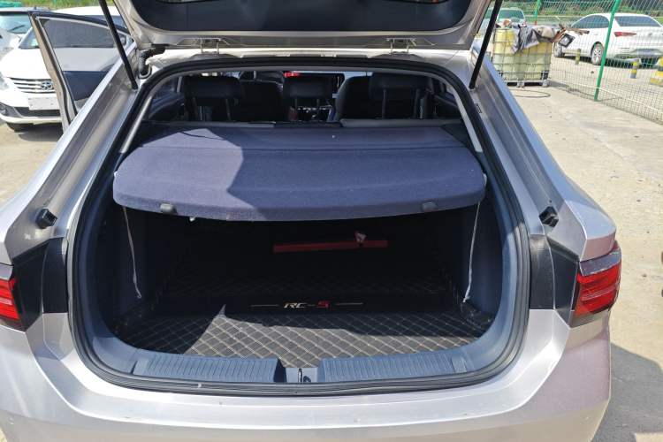 Used Baojun RC-5 2020 1.5T CVT Smart Shine Prestige Edition Trunk
