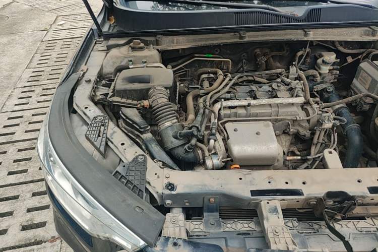 Used Baojun RC-6 2019 1.5T CVT 24-Hour Online Prestige Edition Engine Bay Right
