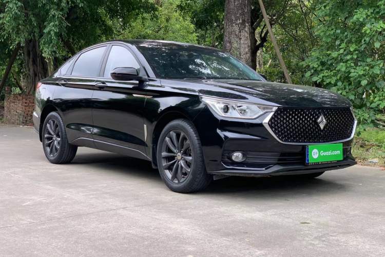 Used Baojun RC-6 2019 1.5T CVT Elite Version with 24-Hour Online Service Front Right 45 Deg