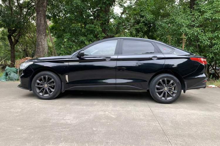 Used Baojun RC-6 2019 1.5T CVT Elite Version with 24-Hour Online Service Left Side